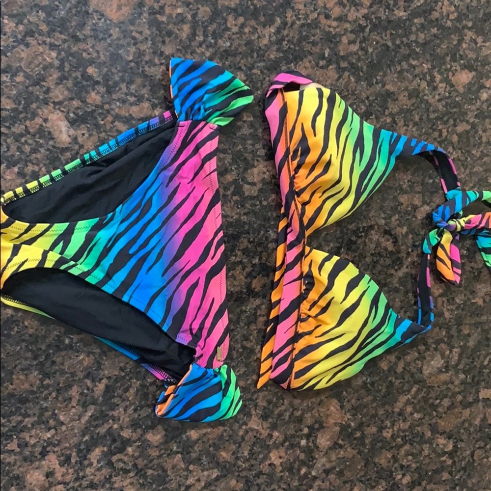 Victoria’s Secret bikini